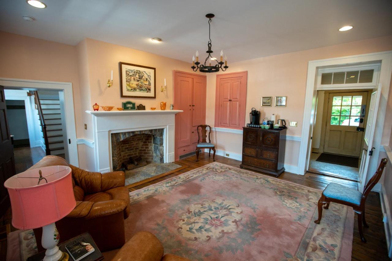 Thomas Rose Inn Lewisburg Extérieur photo
