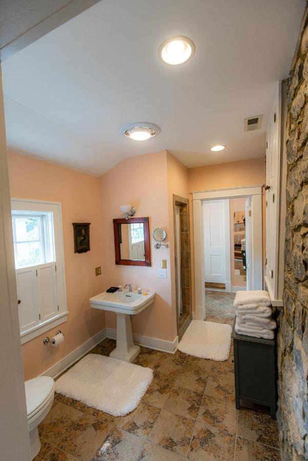 Thomas Rose Inn Lewisburg Extérieur photo